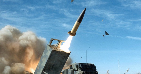 Chiến sự Ukraine ngày 851: Tên lửa ATACMS tấn công Crimea, Nga quy trách nhiệm cho Mỹ- Ảnh 1.